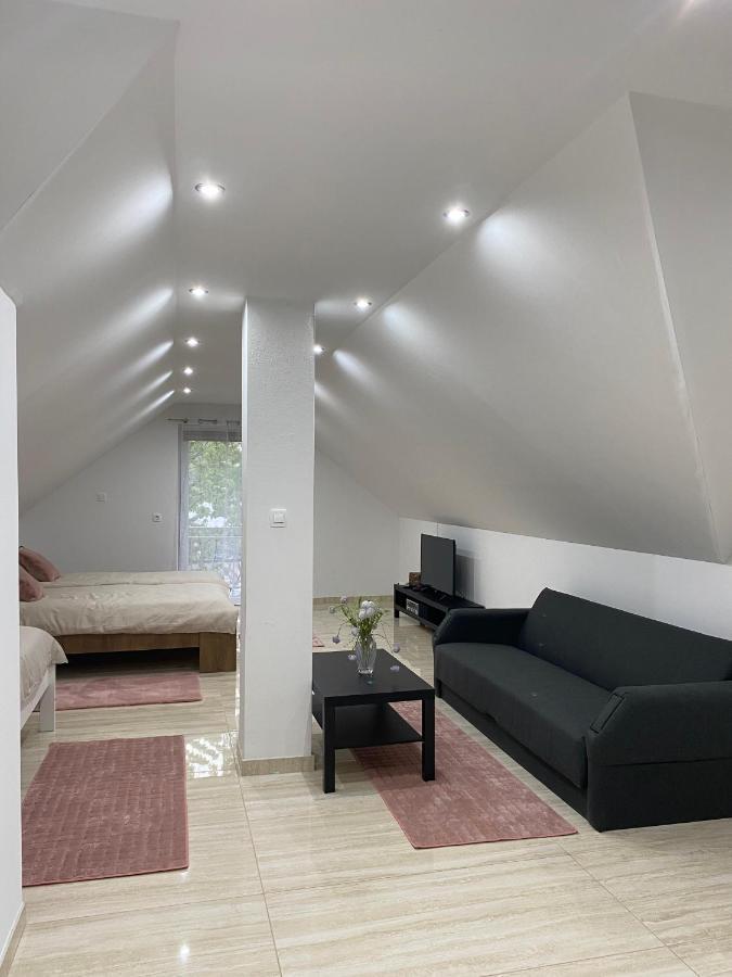 Apartma Azurre Postojna Bagian luar foto