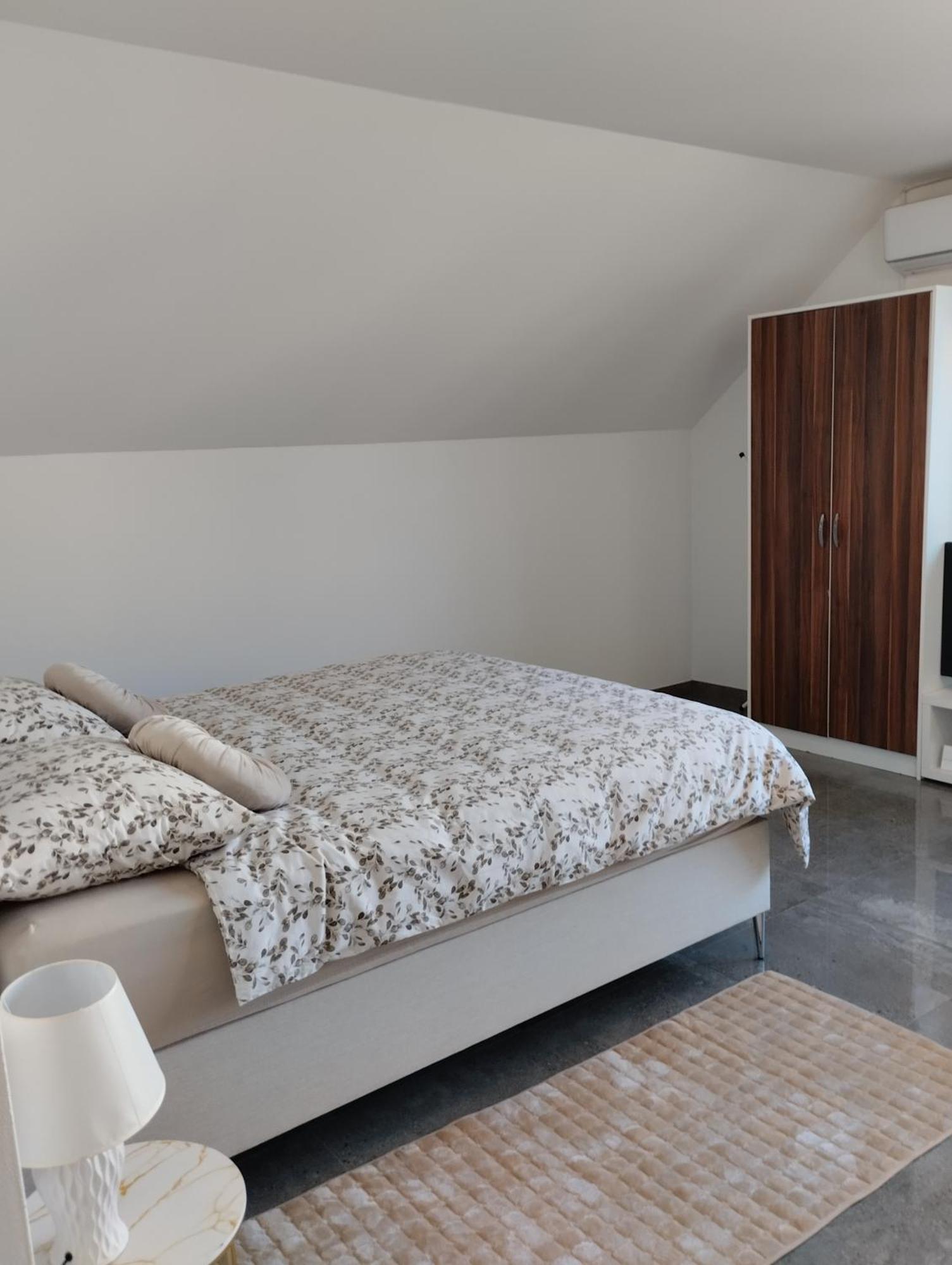 Apartma Azurre Postojna Bagian luar foto