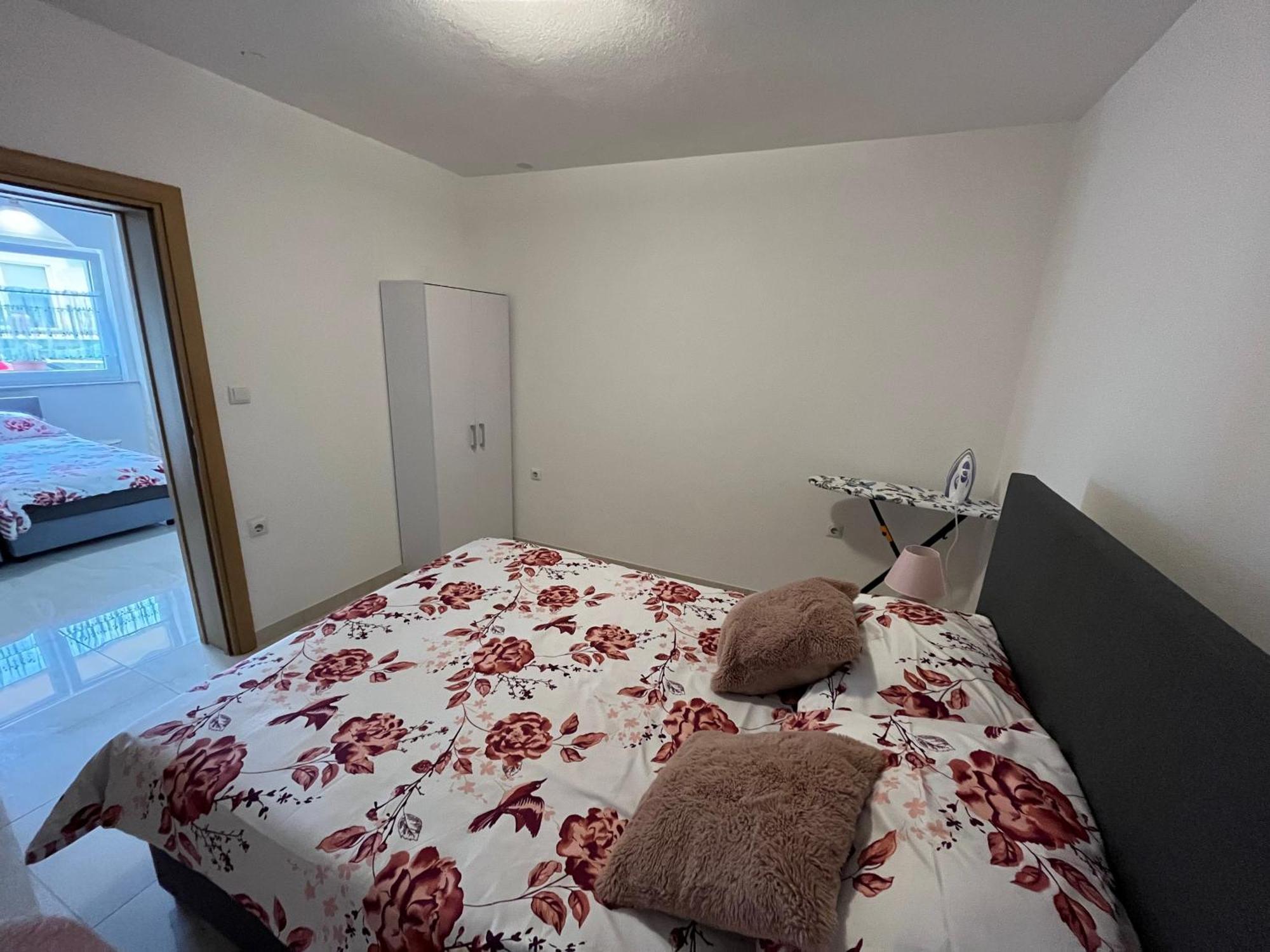 Apartma Azurre Postojna Bagian luar foto